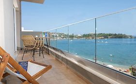 Omnia Apartments