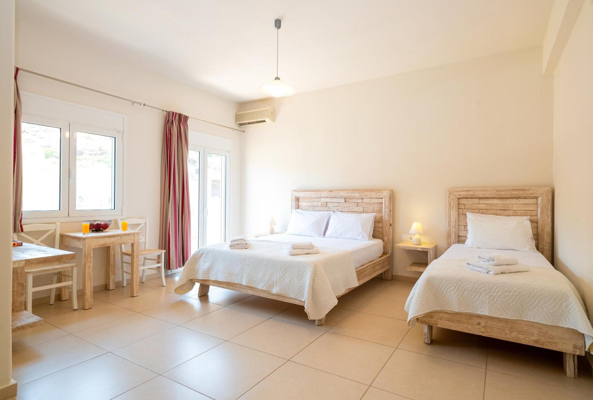 Omnia Apartments Agia Pelagia Exterior foto