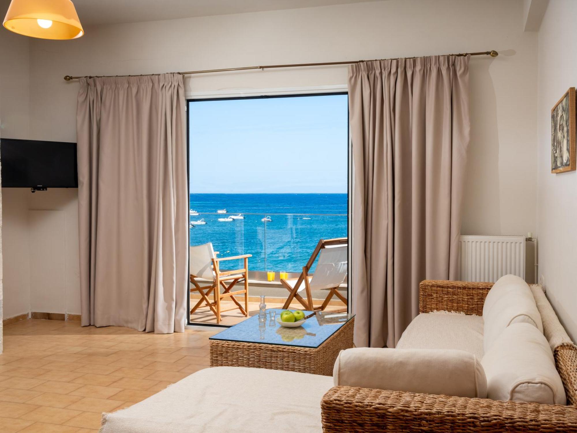 Omnia Apartments Agia Pelagia Exterior foto