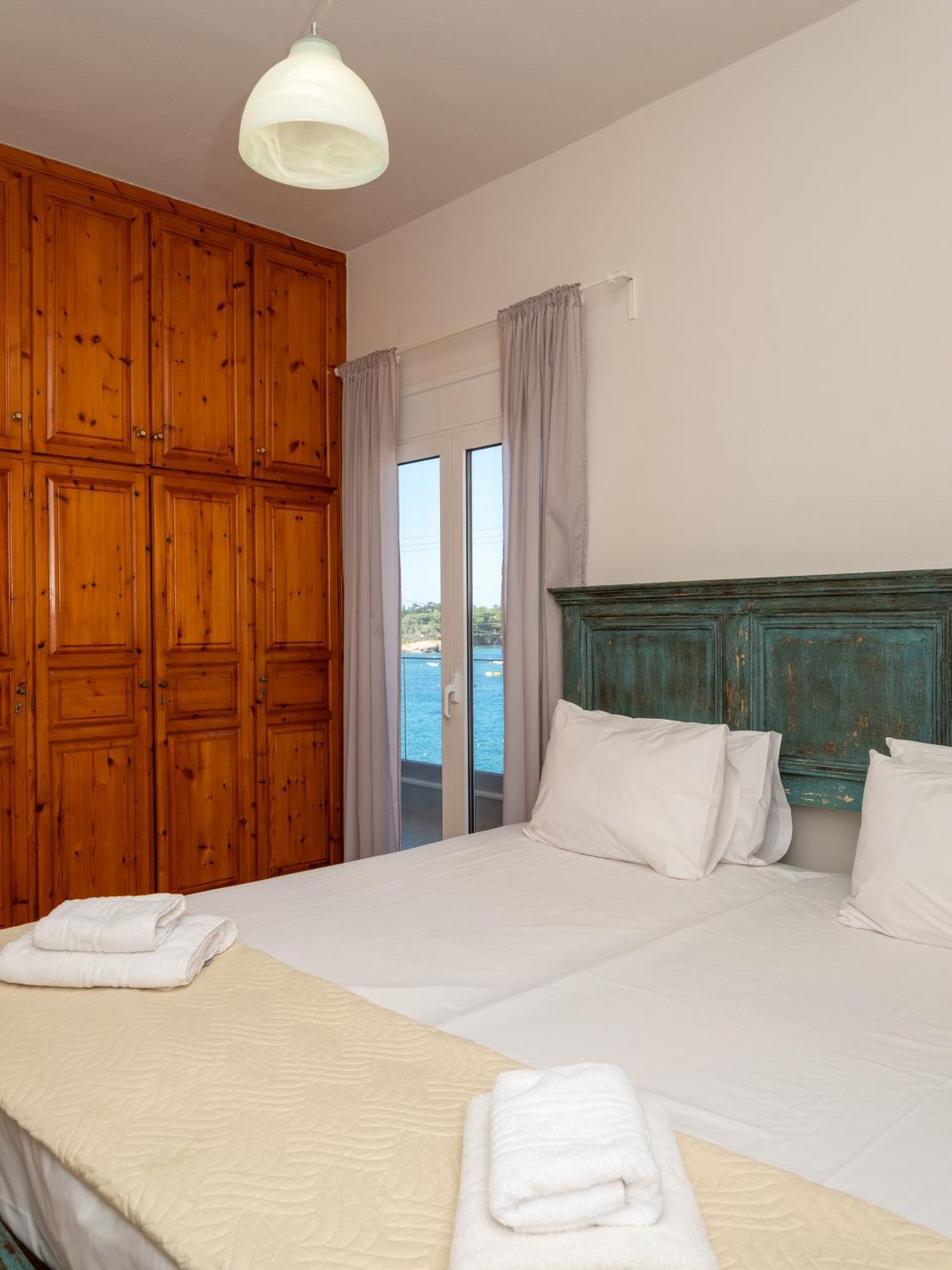 Omnia Apartments Agia Pelagia Exterior foto