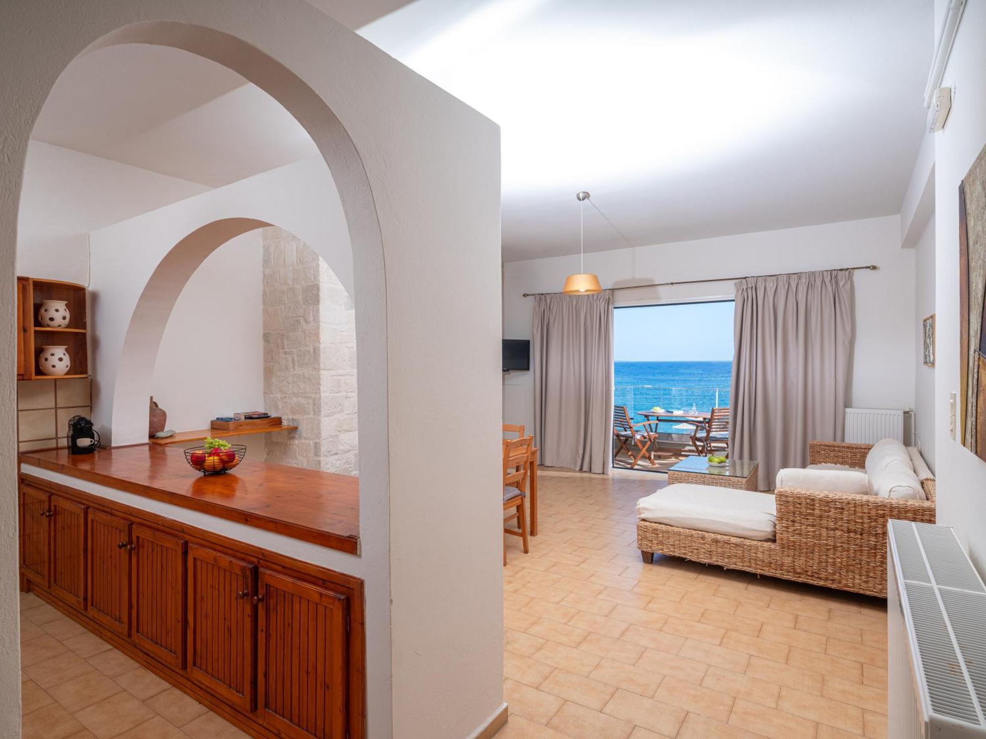 Omnia Apartments Agia Pelagia Exterior foto