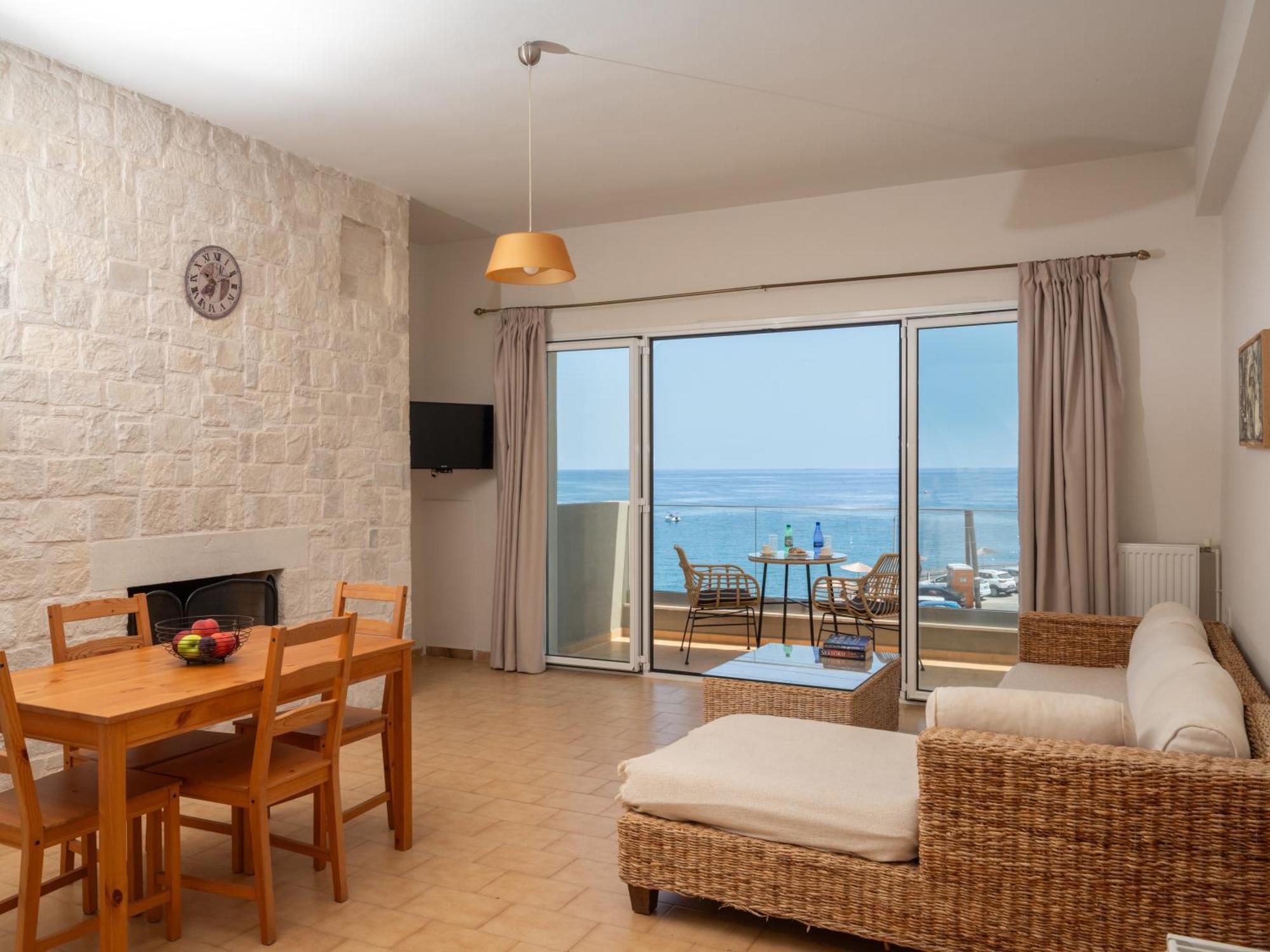 Omnia Apartments Agia Pelagia Exterior foto